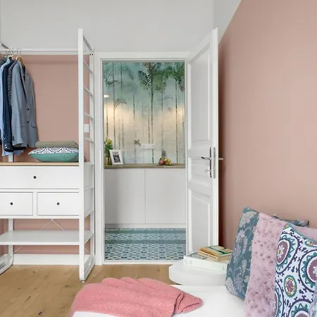 Urban Jungle For Real Treasure Seekers *