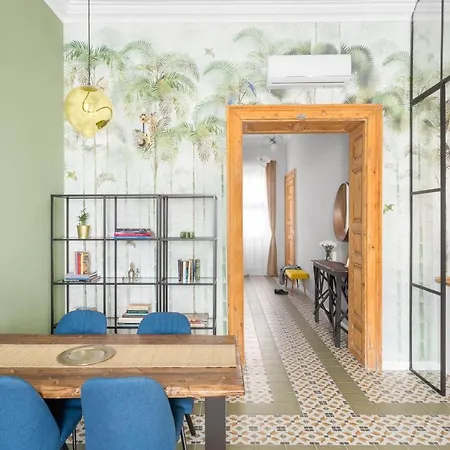 Urban Jungle For Real Treasure Seekers * Budapest